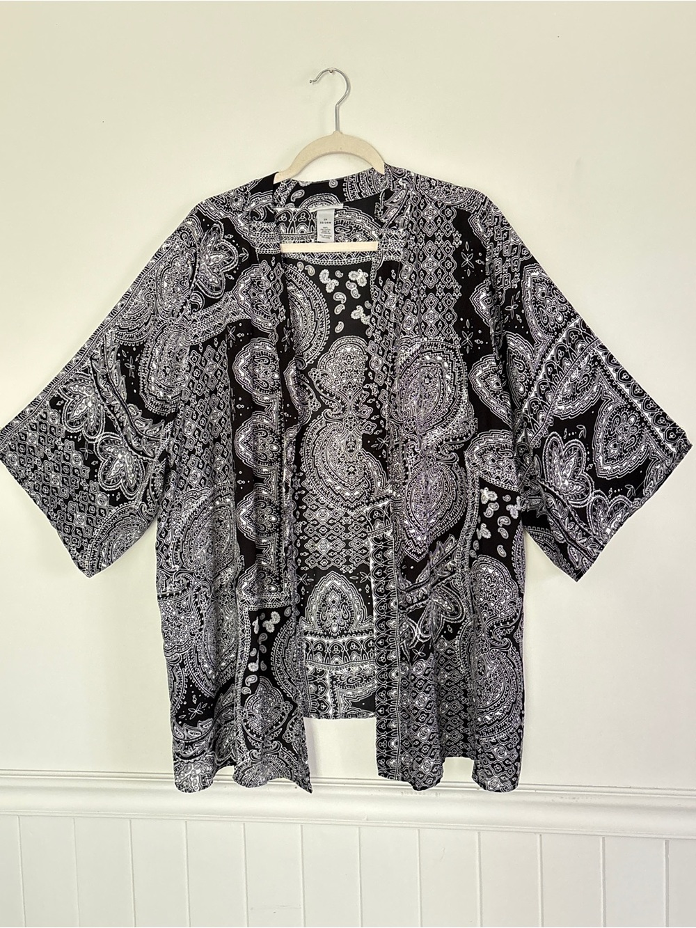 Catherines Paisley Open Front Kimono Size 2XL 22/24W Black White Layering *B50